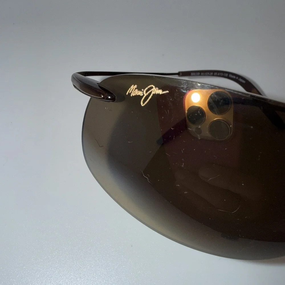 Maui Jim Genuine MALA-MJ-525-26 Rimless Polarized Sunglasses GunmetalGray Invest